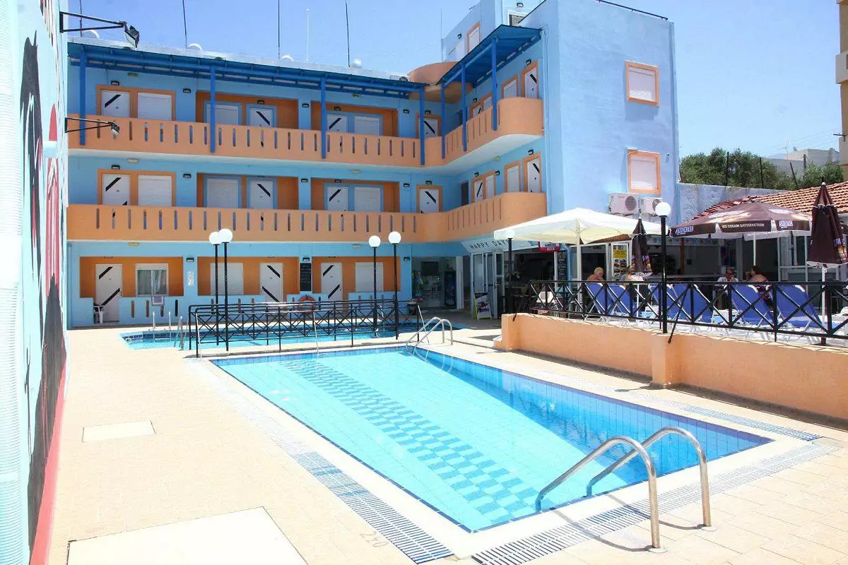 8 daagse vliegvakantie naar Studios Happy Days in malia, griekenland